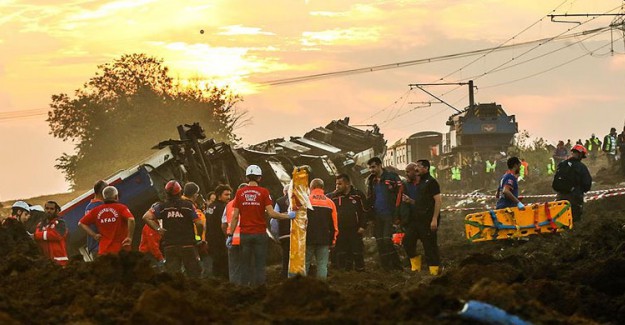 Tren Kazasında Hayatını Kaybedenlerin İsimleri Belli Oldu