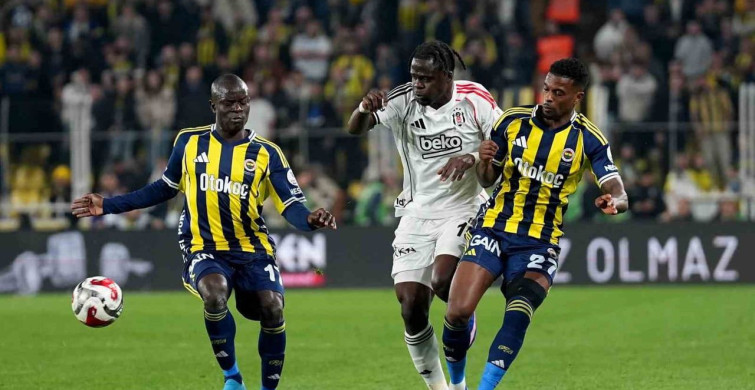 Trendyol Süper Lig: Fenerbahçe ve Beşiktaş Golsüz Beraberlikle İlk Yarıyı Tamamladı