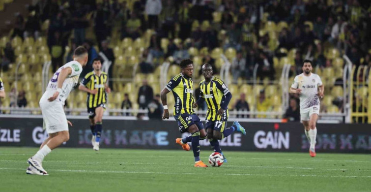 Trendyol Süper Lig: Fenerbahçe ve Eyüpspor 3-3 Beraberlik