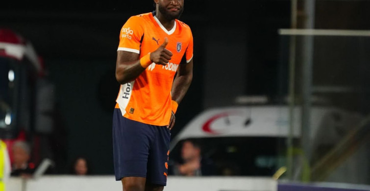 Trendyol Süper Lig: RAMS Başakşehir 2 - 0 Samsunspor (İlk Yarı Sonucu)