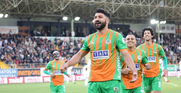 Trendyol Süper Lig'de Galibiyet Yok: Corendon Alanyaspor ve Trabzonspor 1-1 Berabere Kaldı