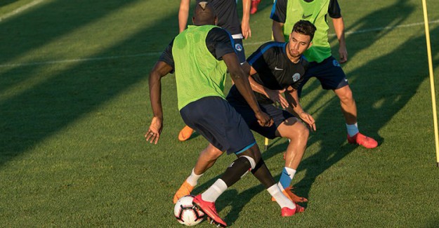 Trezeguet İlk Antrenmanına Çıktı!