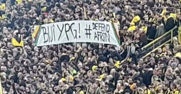 Tribünde Skandal YPG Pankartı!