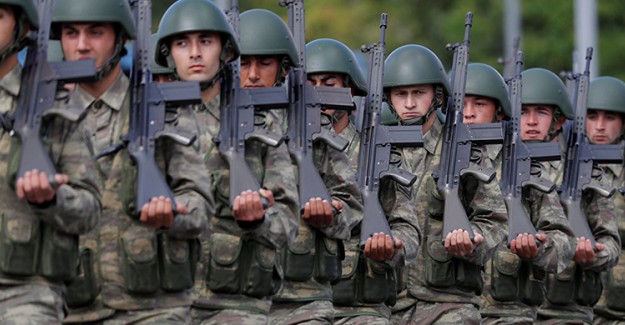TSK'da 1412 Personel Görevden İhraç Edildi