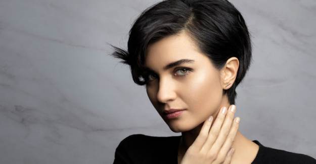 Tuba Büyüküstün İkizlerinin Doğum Gününü Kutladı