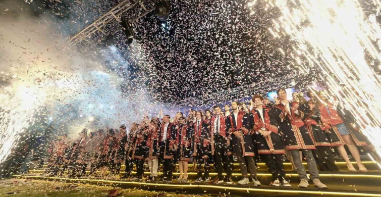TÜBİTAK Fen Lisesi ilk mezunlarını verdi: 84 öğrenci mezun oldu