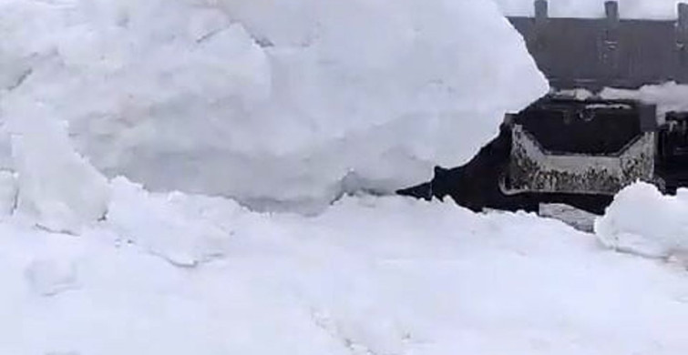 Tunceli Ovacık’ta Mayıs Ayında Karla Mücadele Devam Ediyor