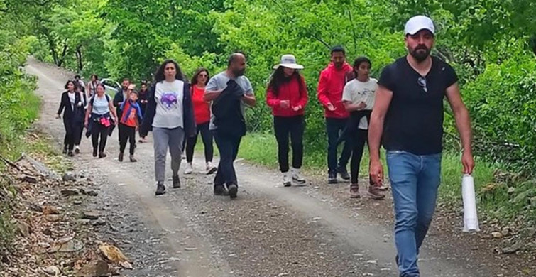 Tunceli'de baharın gelmesiyle ters açan lalelere ilgi büyük!