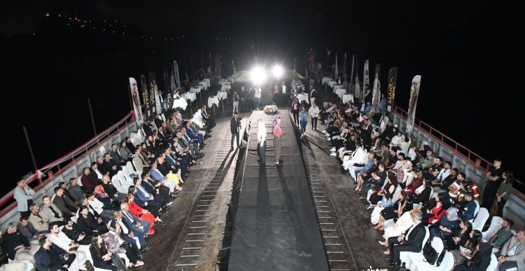 Tunceli'de Geleneksel Moda Defilesi
