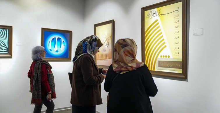 Turan Sevgili'nin 63 Yıllık Hat Sergisi Zeytinburnu'nda Açıldı