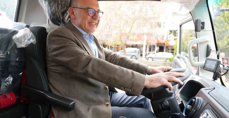 Turgutlu Belediyesi, Türkiye Belediyeler Birliği'nden Araç Desteği Aldı