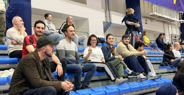 Turgutlu Belediyespor Kadın Basketbol Takımı Finale Yükseldi