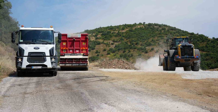 Turgutlu'da yol seferberliği devam ediyor
