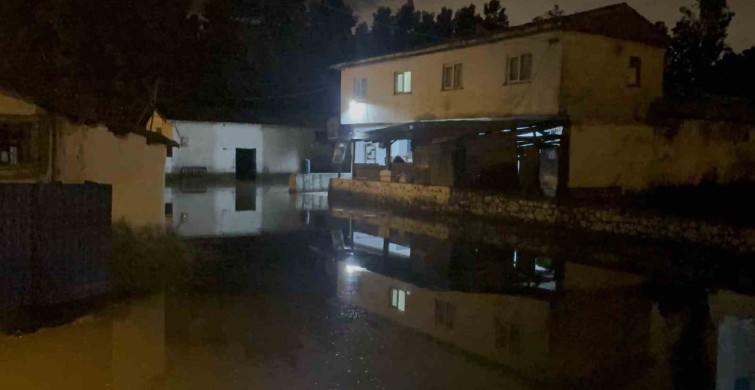 Turhal'da Yağışlar Su Baskınlarına Neden Oldu
