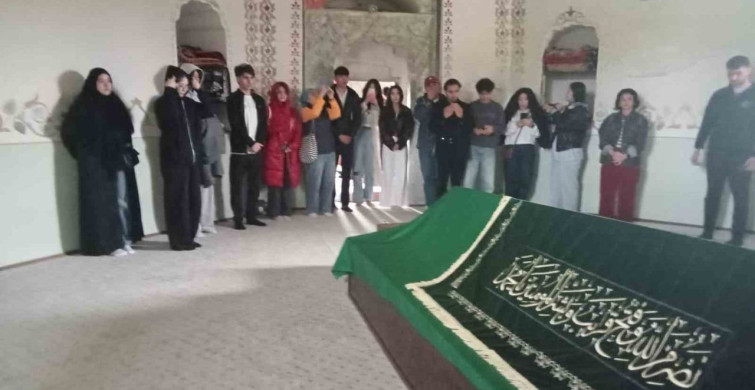 Türk Dünyası Gençliği Eskişehir'de Tarihe Yolculuk Yaptı