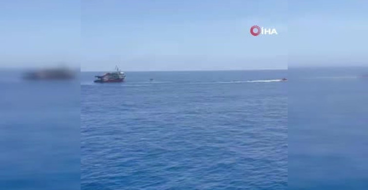 Türk Gemi Personelinden Kahramanlık: 48 Göçmen Kurtarıldı