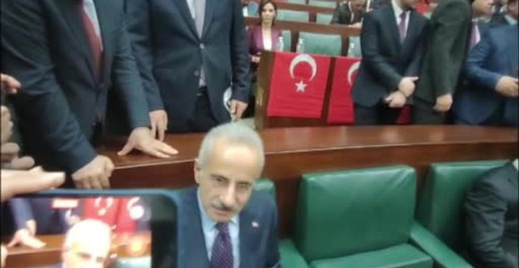 Türk Gemileri Hürmüz Boğazı'nda Güvende