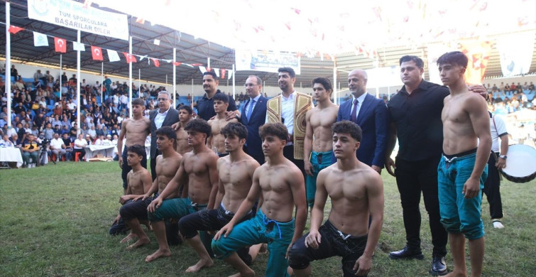 Türk Güreşi Hedefini Belirledi: Gençler 2028 ve 2032 Olimpiyatlarına Hazırlanacak