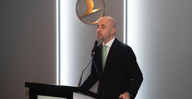 Türk Hava Yolları'nda Devir Teslim Töreni