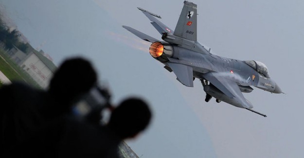 Türk Jetlerinden İngiliz Savaş Uçaklarına Anında Yanıt
