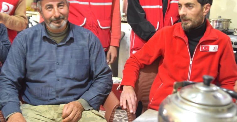 Türk Kızılay Bitlis'te İhtiyaç Sahiplerine Ulaşıyor