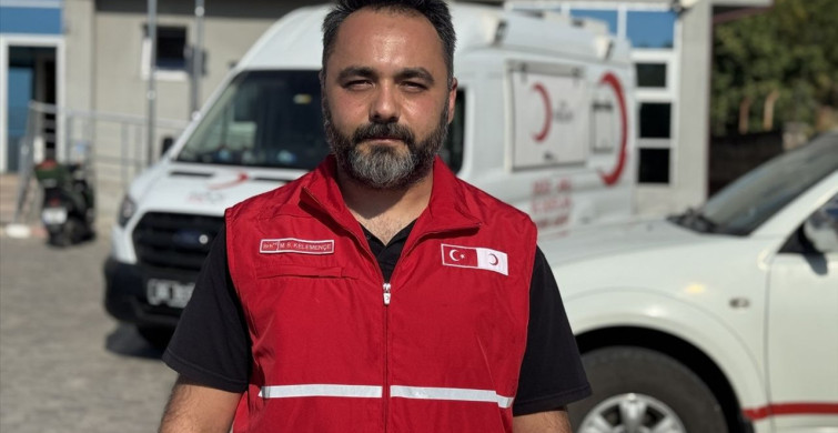 Türk Kızılay Sındırgı'da Depremzedelere Üç Öğün Yemek Dağıtıyor