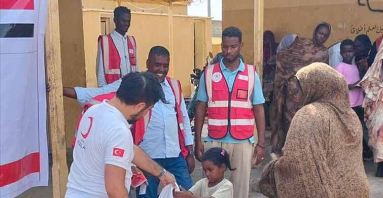 Türk Kızılay Sudan'da İhtiyaç Sahiplerine Battaniye Dağıttı