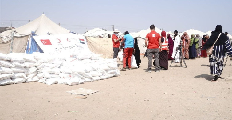 Türk Kızılayı, Sudan'daki İhtiyaç Sahiplerine Gıda Kolisi Dağıtımı Yaptı