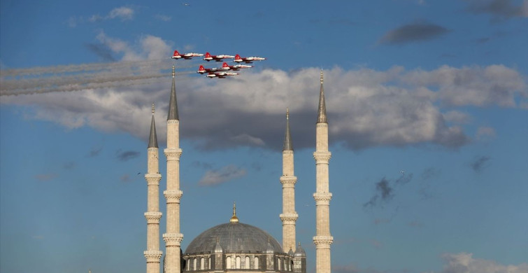 Türk Yıldızları Edirne Gösterisi İçin Test Uçuşu Gerçekleştirdi