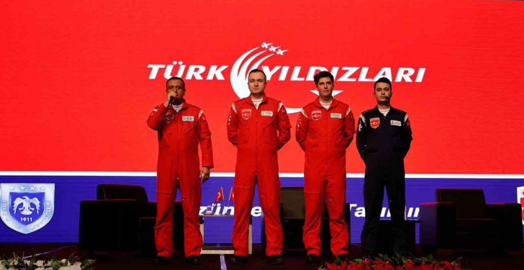 Türk Yıldızları Gençlerle Havacılık Deneyimlerini Paylaştı
