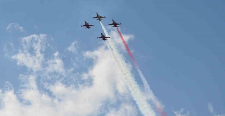 Türk Yıldızları'ndan Unutulmaz Aile Festivali Gösterisi