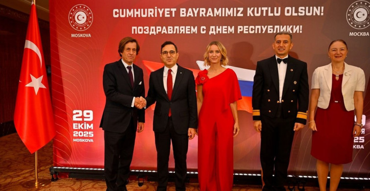 Türkiye Cumhuriyeti'nin 102. Yılı Moskova'da Coşkuyla Kutlandı