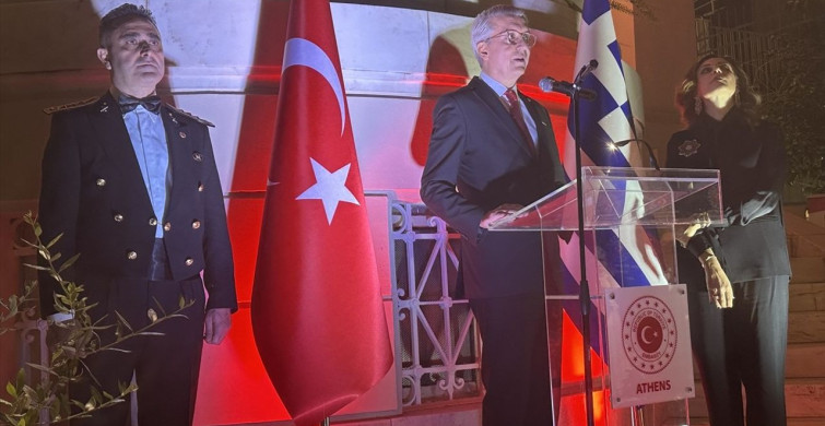 Türkiye Cumhuriyeti'nin 102. Yılı Yunanistan'da Kutlandı