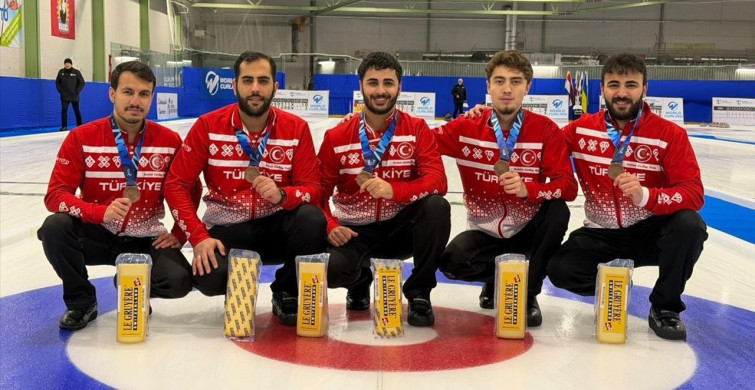 Türkiye Erkek Milli Curling Takımı Avrupa B Klasman Şampiyonası'nı Üçüncü Tamamladı
