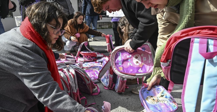 Türkiye Gençlik Birliği ve Cumhuriyet Kadınları Derneği'nden İran'a Destek Eylemi