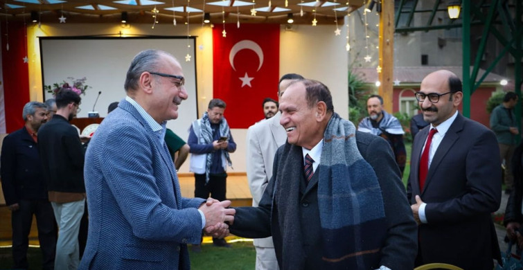 Türkiye Kahire Büyükelçiliği'nden Gazzeli Ailelere İftar Programı