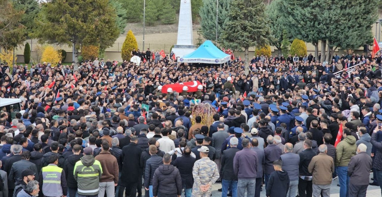 Türkiye, Şehit Hava Astsubay Burak İbbiği'ni Uğurladı