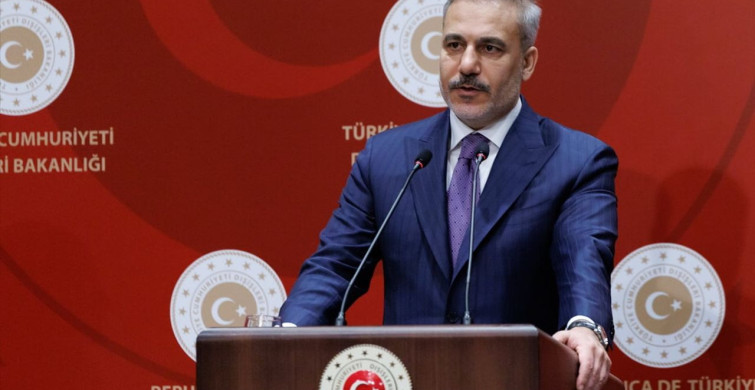 Türkiye ve Fransa İlişkileri: Dışişleri Bakanları Ortak Basın Toplantısı