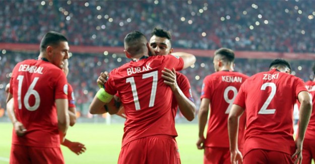 Türkiye-Andorra Maçının Biletleri Tükendi!