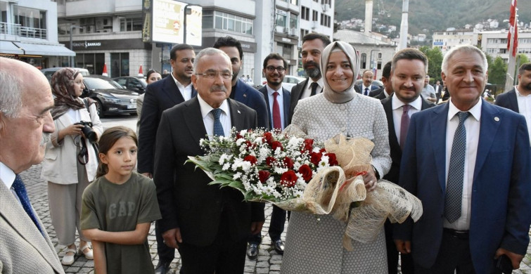 Türkiye'nin Gençleri İçin Güçlü Bir Gelecek Hayali