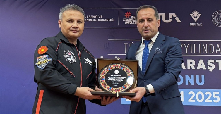 Türkiye'nin İlk Astronotu Alper Gezeravcı, Öğrencilerle Buluştu