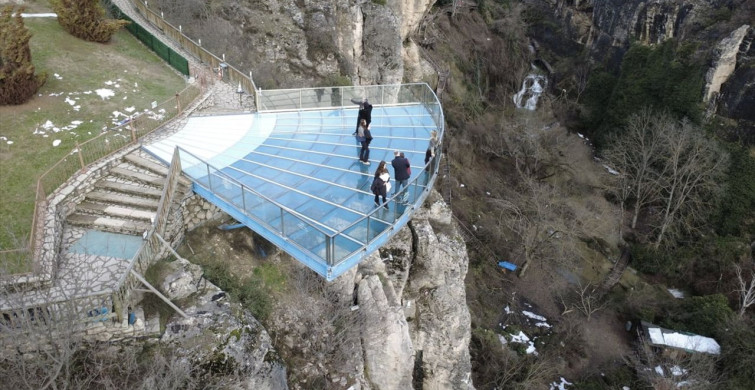 Türkiye'nin İlk Cam Seyir Terası Büyük İlgi Gördü