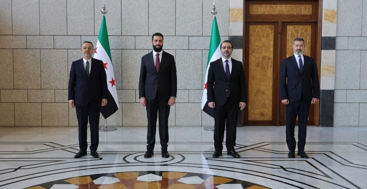 Türkiye'nin Şam Büyükelçisi Nuh Yılmaz, Suriye Cumhurbaşkanı Ahmed Şara'ya Güven Mektubu Sundı