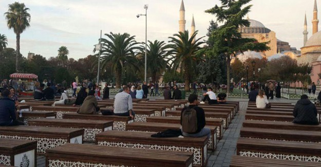 Türkiye’yi 11 Ayda 43 Milyon Turist Ziyaret Etti