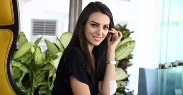 Tuvana Türkay Alper Potuk'un Hediyelerini İade Etti