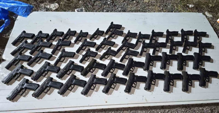 Tuzla'da Yasa Dışı Silah Ticareti Operasyonu