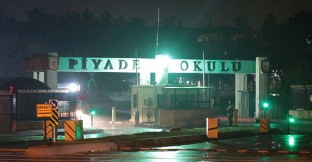 Tuzla’daki Piyade Okul Komutanlığı’nda Yangın!