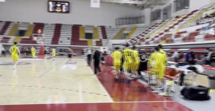U18 Basketbol Türkiye Şampiyonası'nda Çeyrek Final Heyecanı