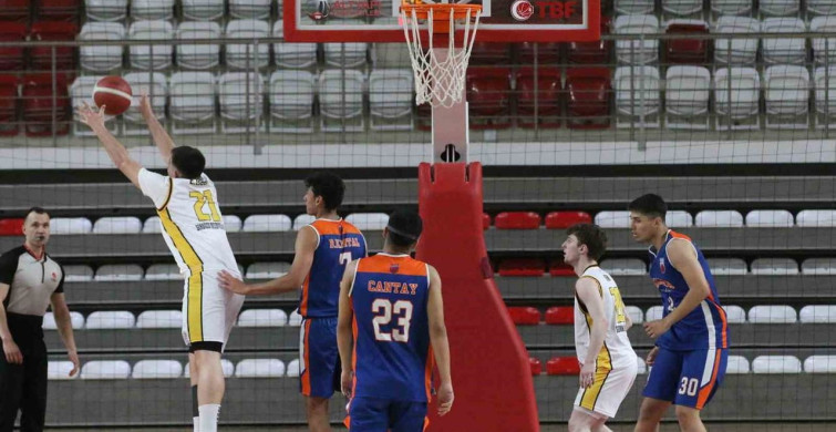 U18 Erkekler Türkiye Basketbol Şampiyonası'nın Üçüncü Günü Heyecan Dolu Anlara Sahne Oldu