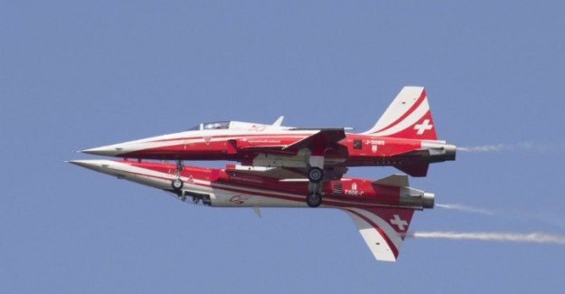 Uçaklar Havada Çarpıştı! Türk Yıldızları'ndan Jet Açıklama